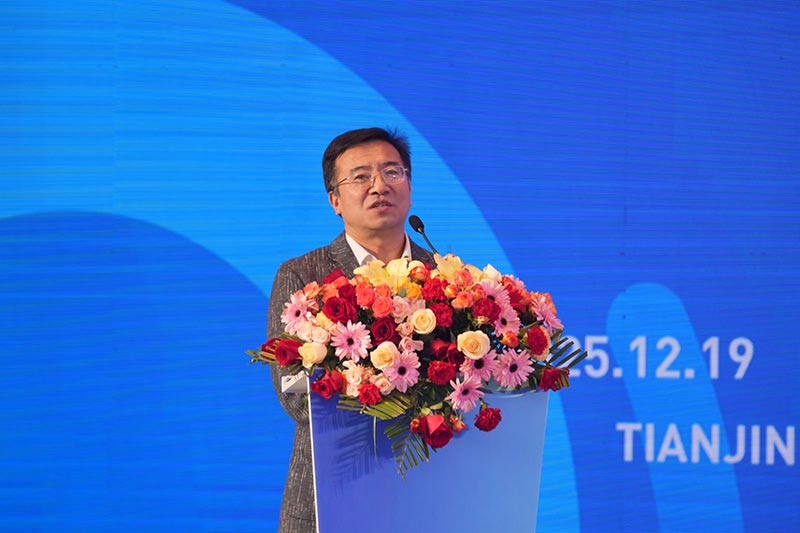 天津市商务局港口服务处副处长吕雄伟